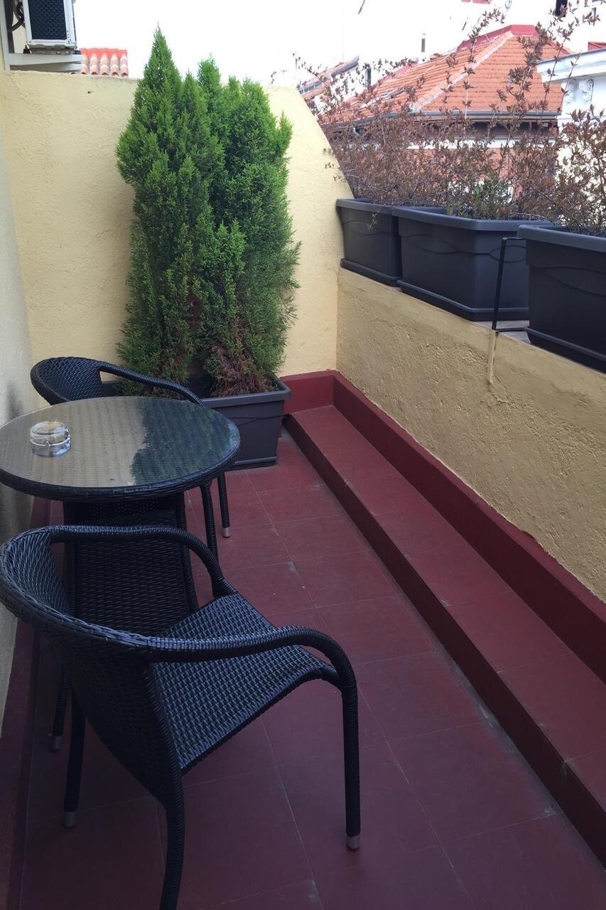 Thc Tirso Molina Hostel Madrid Dış mekan fotoğraf